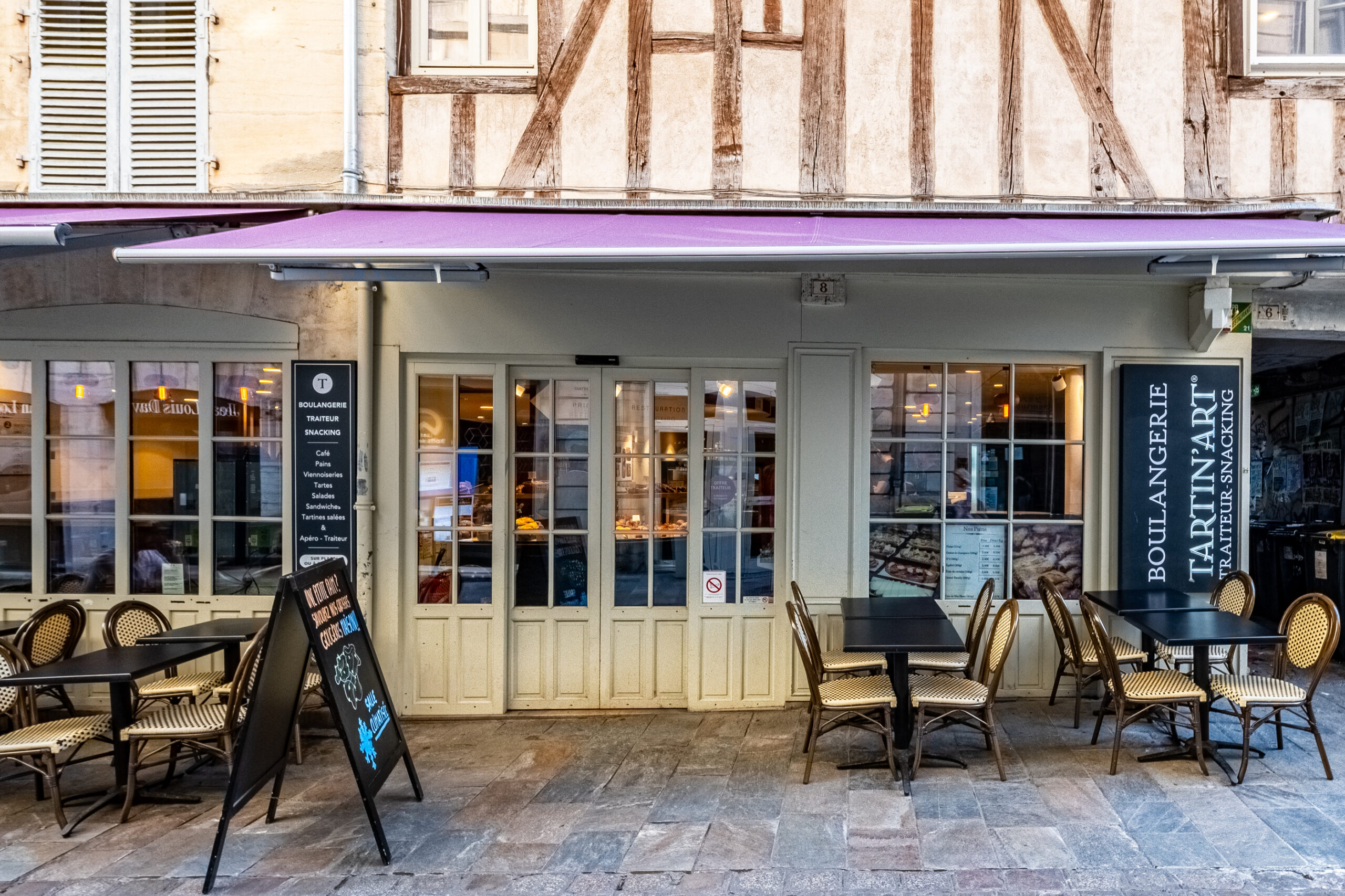 Tartinart -1 DEVANTURE